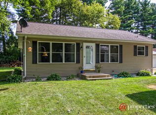 W5239 Tippecanoe Trl, Elkhorn, WI 53121