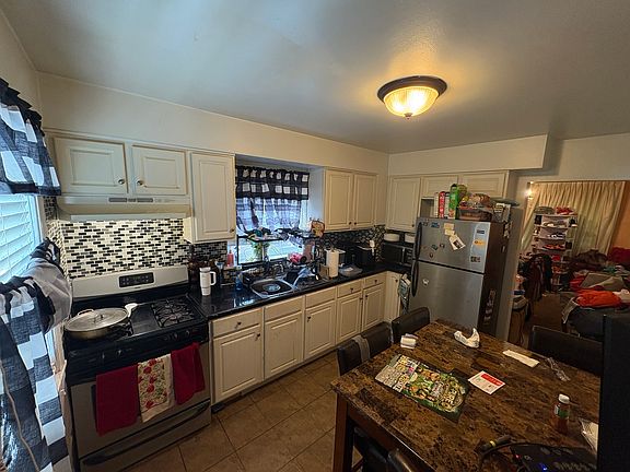 4th image of 12553 S Lowe Ave