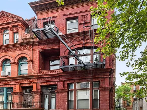 236 Hancock St, Brooklyn, NY 11216