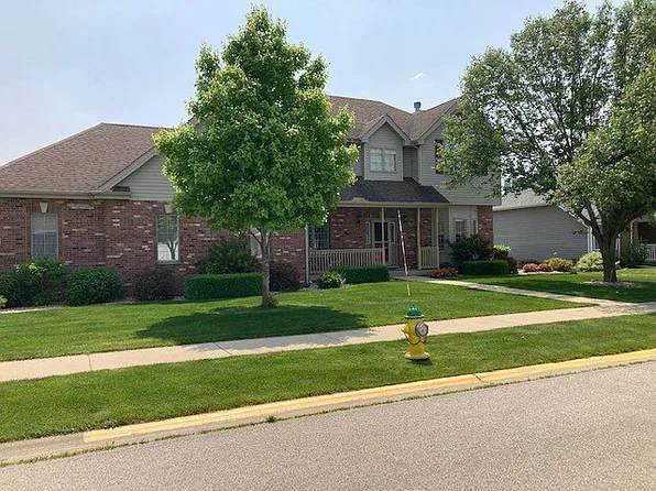 626 S Poplar St, Manteno, IL 60950