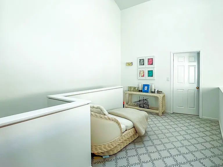 20 Hubbard Ln #106 — Photo 21
