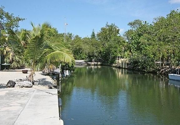 Canal, seawall, boat ramp 
