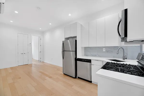 Rented by (Legacy) Tri Hill Realty Group LLC | media 2