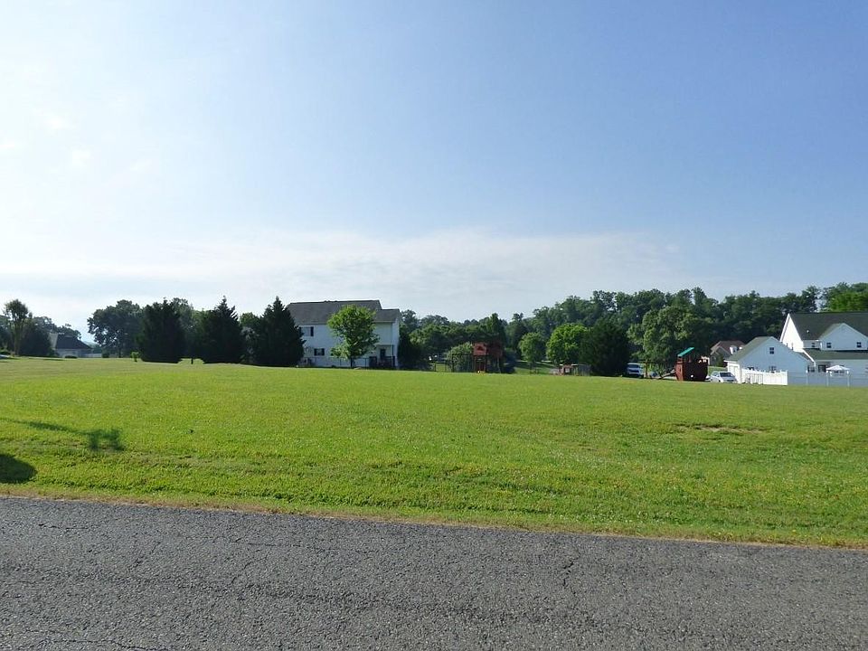 2nd image of 6 Terry Point Rd