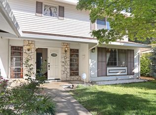 8961 La Riviera Dr, Sacramento, CA 95826