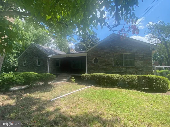 1215 Burketon Rd, Hyattsville, MD 20783