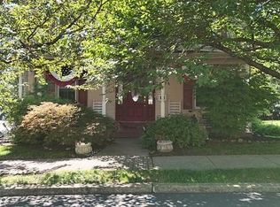 27 W Main St, Clinton, NJ 08809