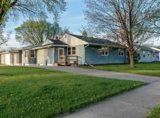 1713 3rd Ave S, Fargo, ND 58103