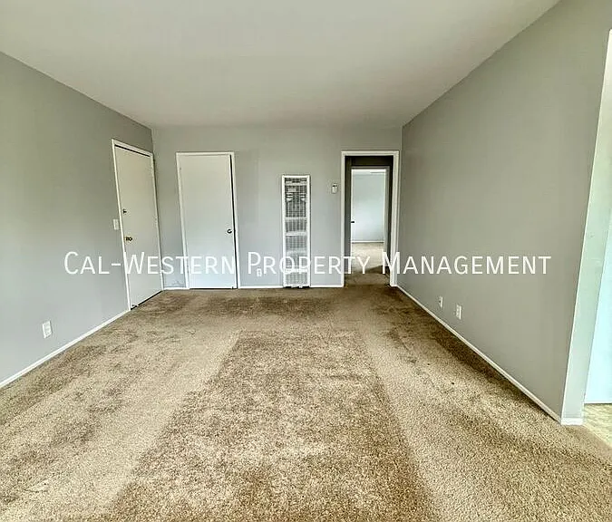 200 W Hamilton Ave #4 — Photo 2