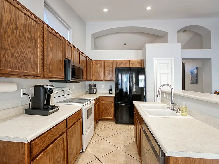 5320 W Taro Ln — Photo 11