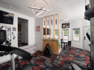 302 Tuttle Rd #1E, Woodbury, CT 06798