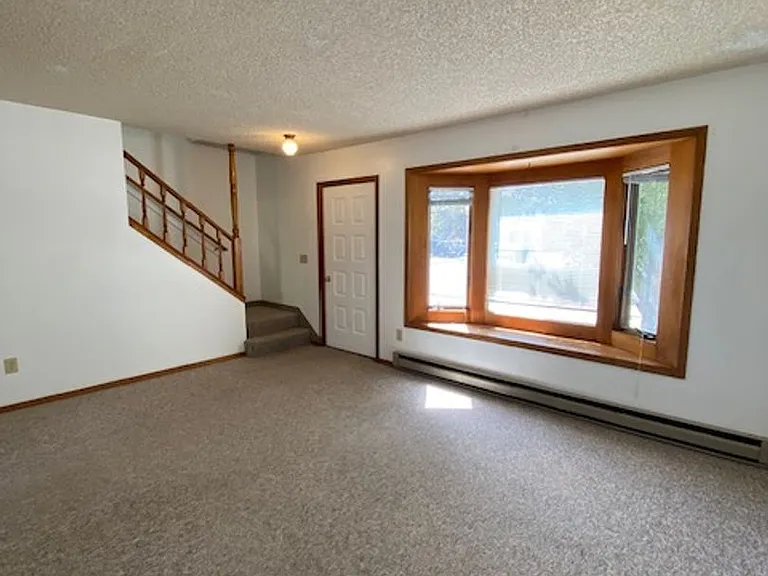 1603 W Koch St — Photo 7