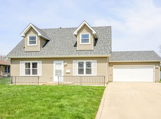 2079 Richard St, Aurora, IL 60506