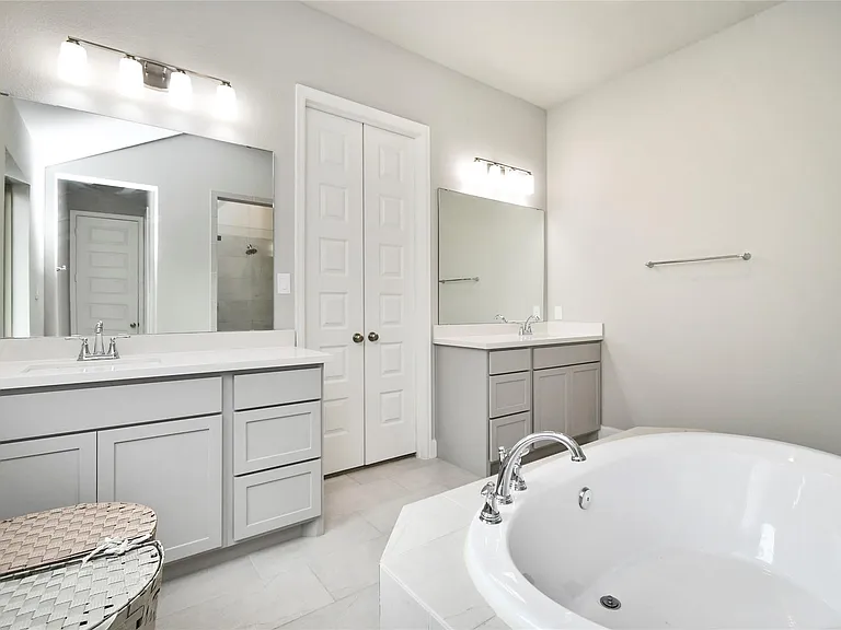 5042 Albany Shores Ln — Photo 30