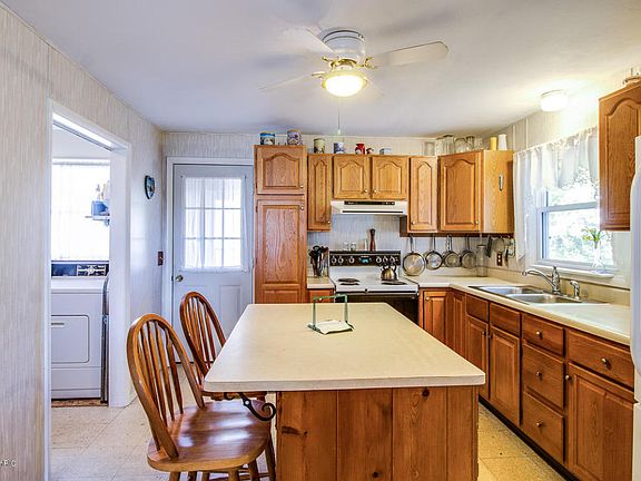 4th image of 326 Culp Dr