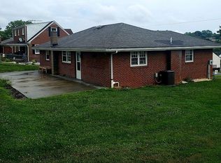 214 Larson Blvd, Belle Vernon, PA 15012