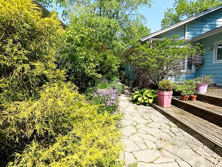2028 Marine Dr #LOWER LEVEL — Photo 5
