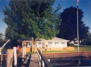 8273 River Rd, Cottrellville, MI 48039