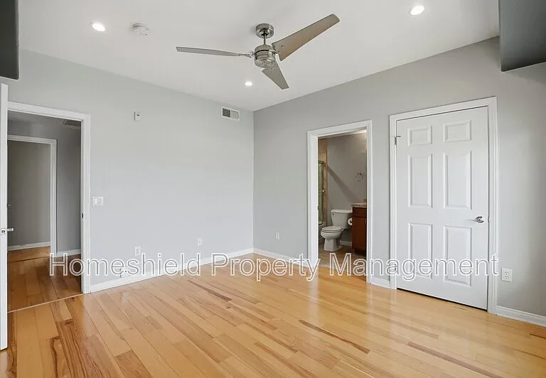 2330 1st Ave #411 — Photo 15