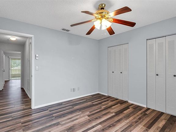 5th image of 381 Winter Ridge Blvd