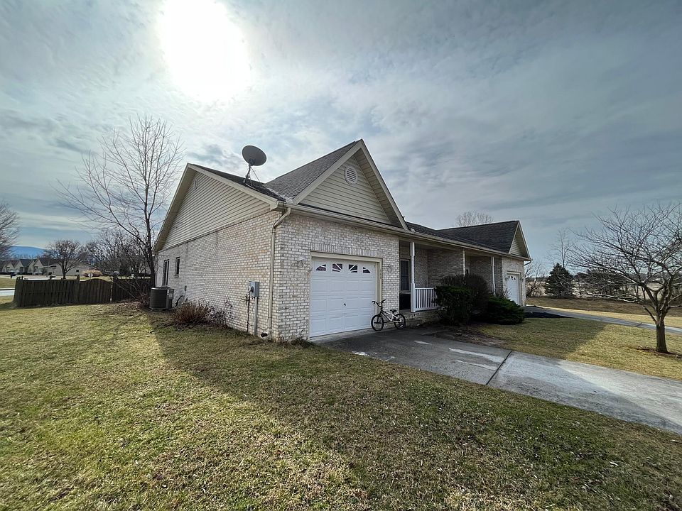 1st image of 664 Allegheny Cir