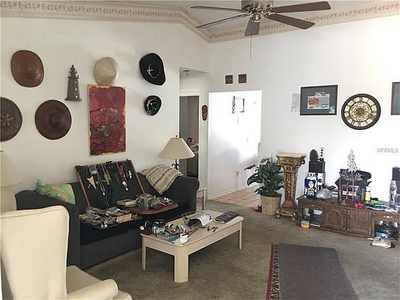 3rd image of 2446 Oak Hollow Dr