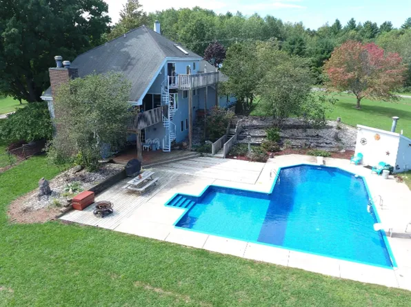7932 S Saddler Rd, Chase, MI 49623