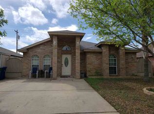 715 Snake Dr, Laredo, TX 78045