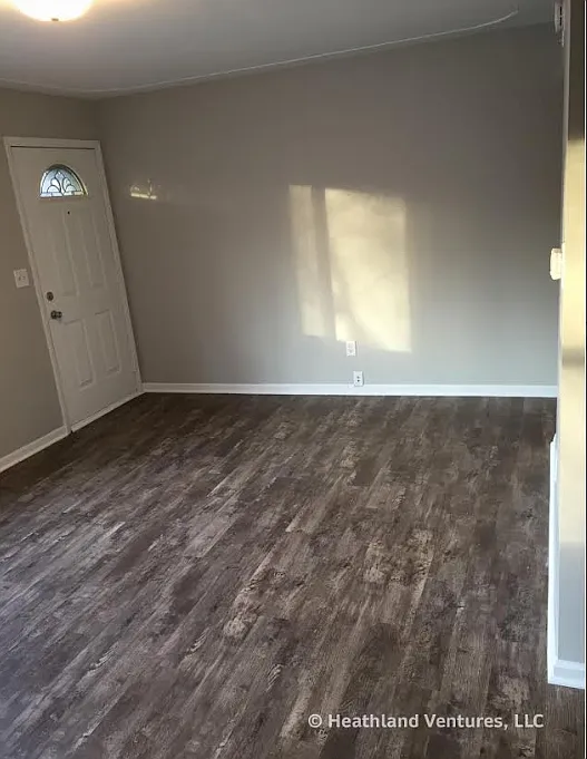 331 Pickett Street Southwest (LO Sonal) - 1 — Photo 2