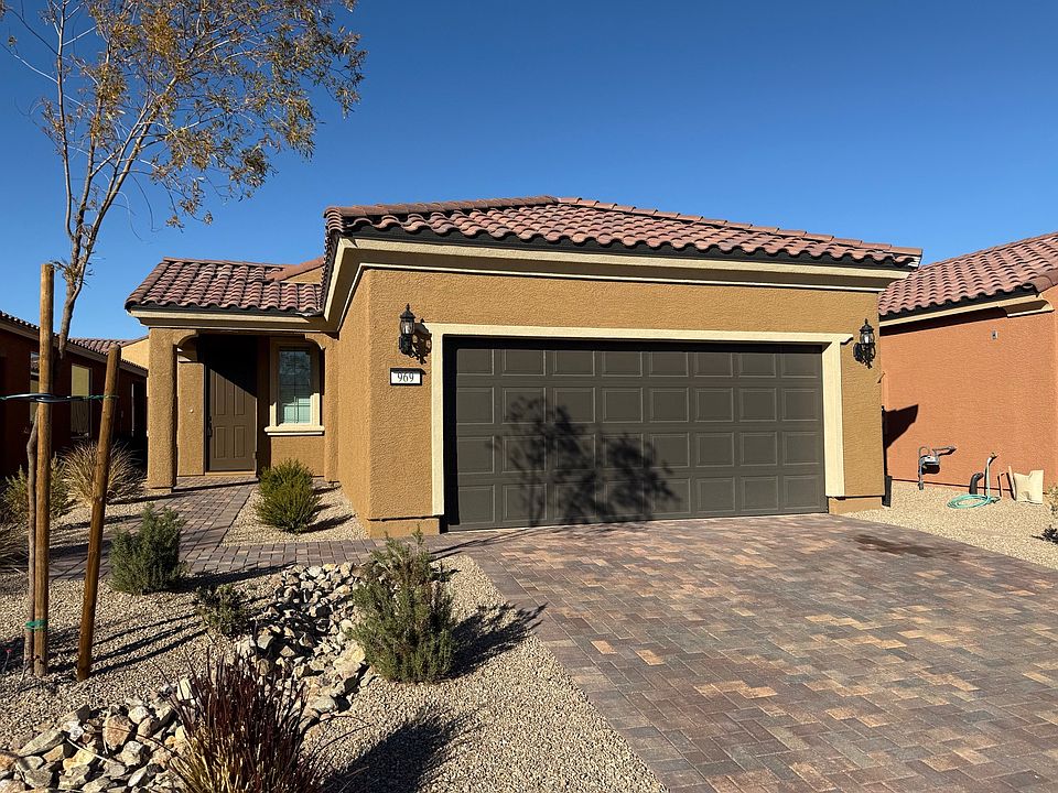 Attractive Paved Driveway