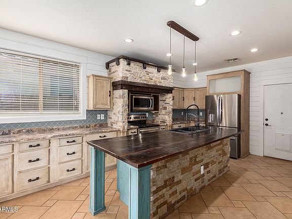 4th image of 33627 N NORTH BUTTE Drive