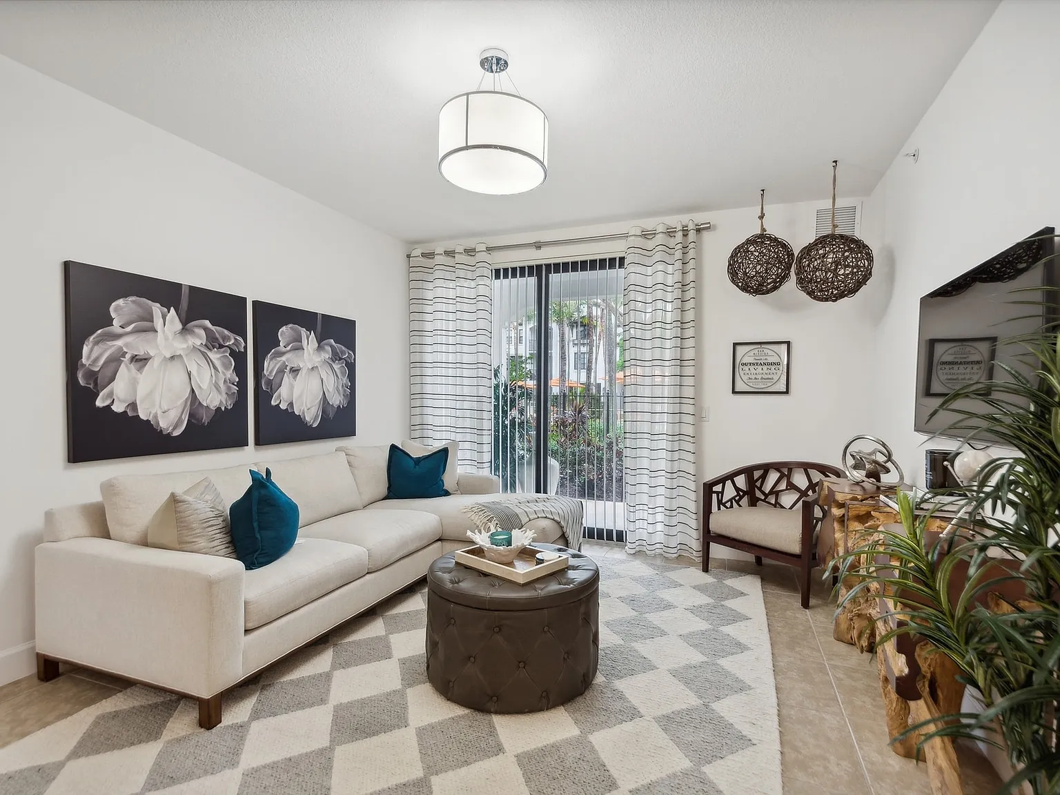 AMLI Toscana Place — Photo 2