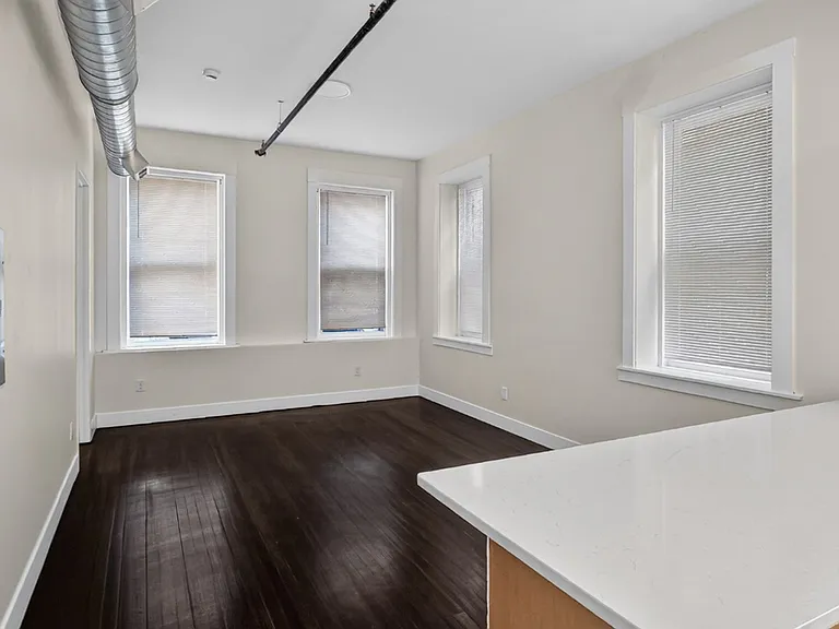 813 Chapel St — Photo 20