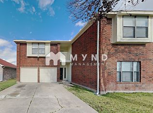 925 Ashmount Ln, Arlington, TX 76017