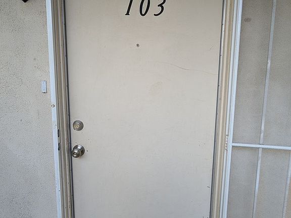 5th image of 6450 Lincoln Ave #103D