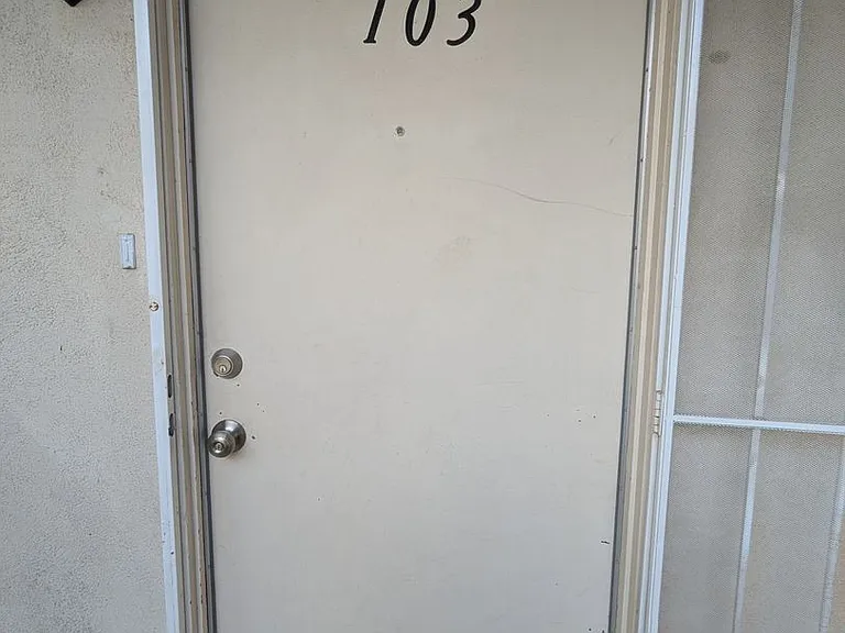 6450 Lincoln Ave — Photo 5