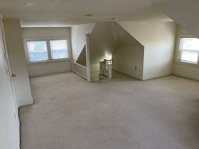 1012 N K St — Photo 13