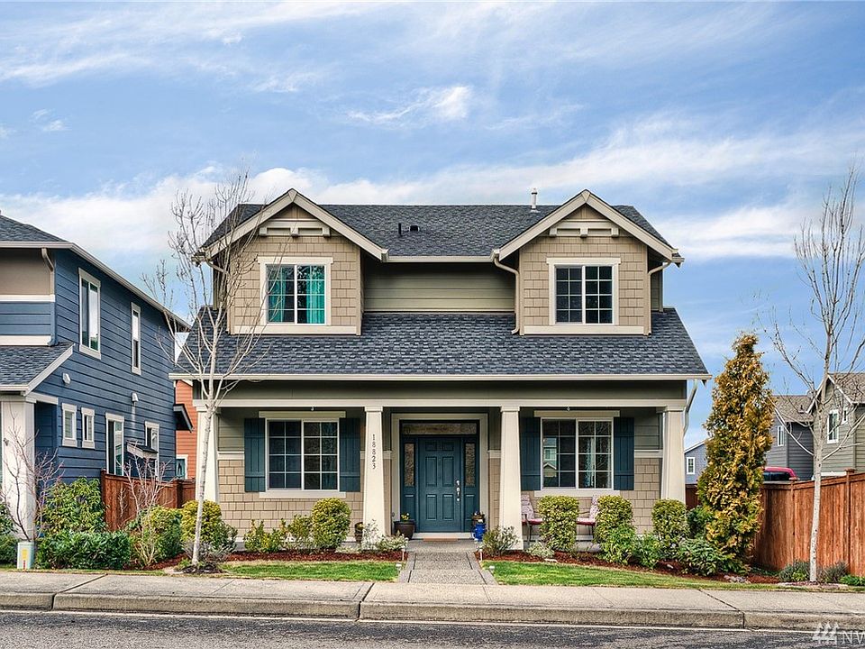 This perfect and inviting craftsman is calling you home! Unbelievable floor plan with 4 beds and 3 full baths. If you are looking for a bedroom with attached bath on main floor, this is it. Plus, there is a space for everyone. Don't miss out!