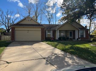 5781 Summit Meadow Dr, Saint Charles, MO