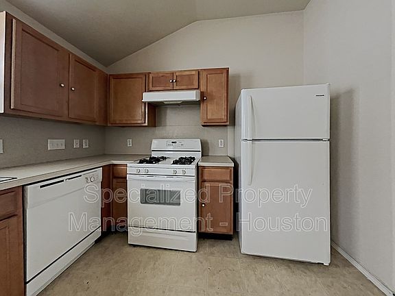 4th image of 21230 Linden House Ct