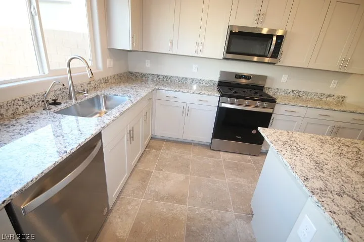 8330 S Miller Ln — Photo 4