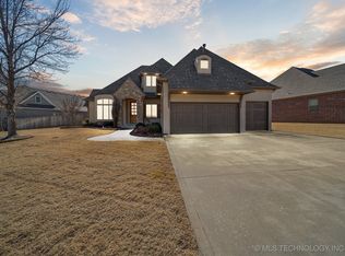 648 W 77th Pl, Tulsa, OK 74132