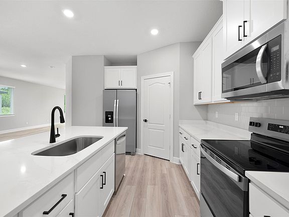 3rd image of 1814 Gaiety Way