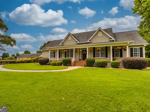 121 Grape Creek Rd, Milner, GA 30257