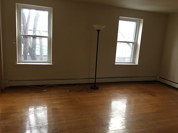 2nd Floor Living Room