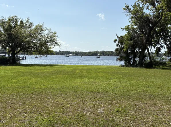 12956 LONGVIEW Circle, Jacksonville, FL 32223