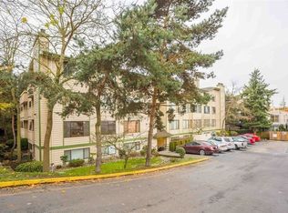 9512 1st Ave NE APT 105, Seattle, WA 98115