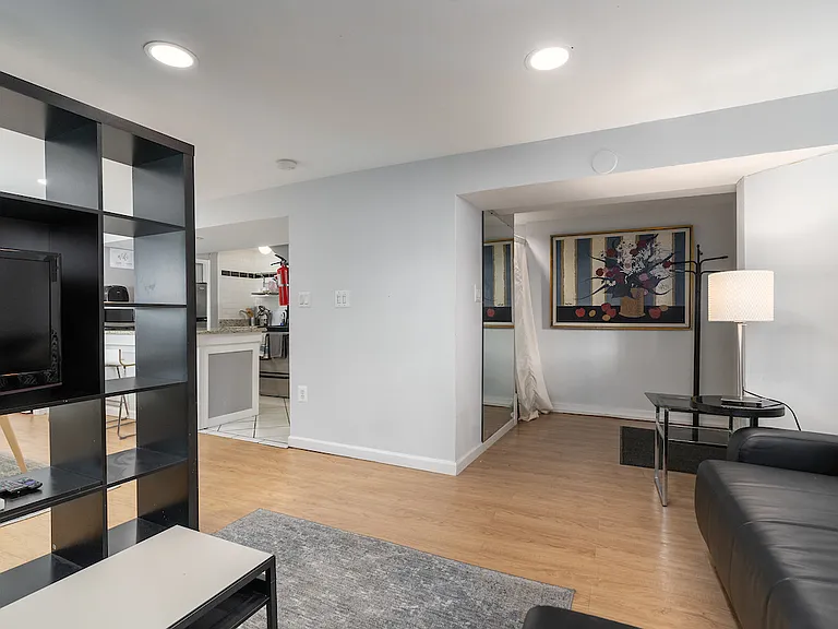 1746 Kalorama Rd NW #B — Photo 8
