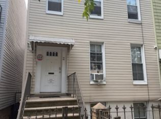 30-90 41st St #2, Astoria, NY 11103