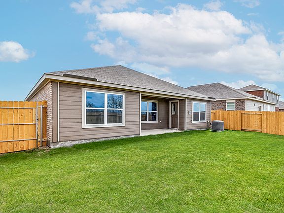 3rd image of 437 Gib Woodall Dr